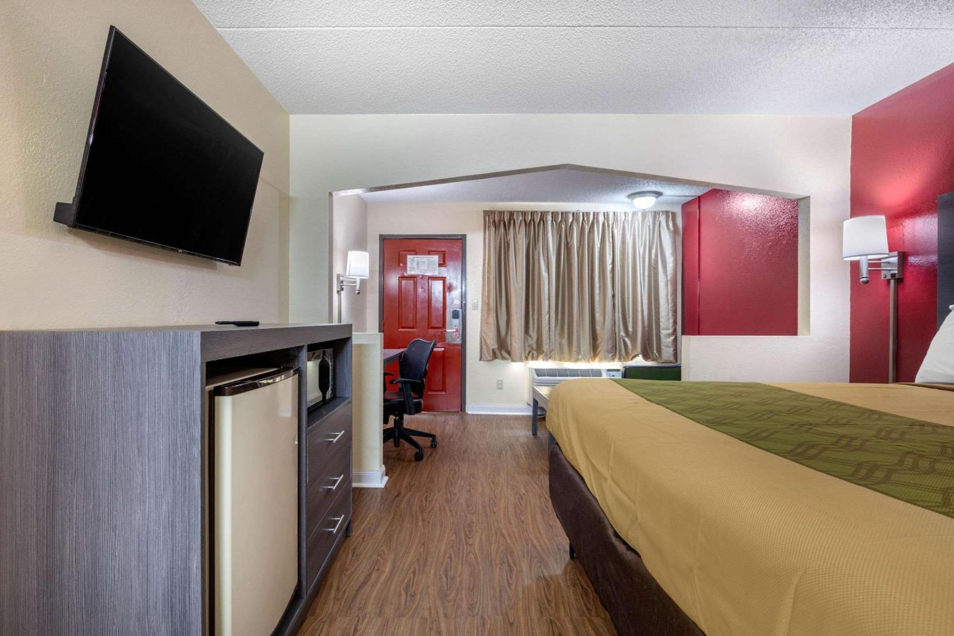 Econo Lodge Chattanooga Northeast - Ooltewah photo 22