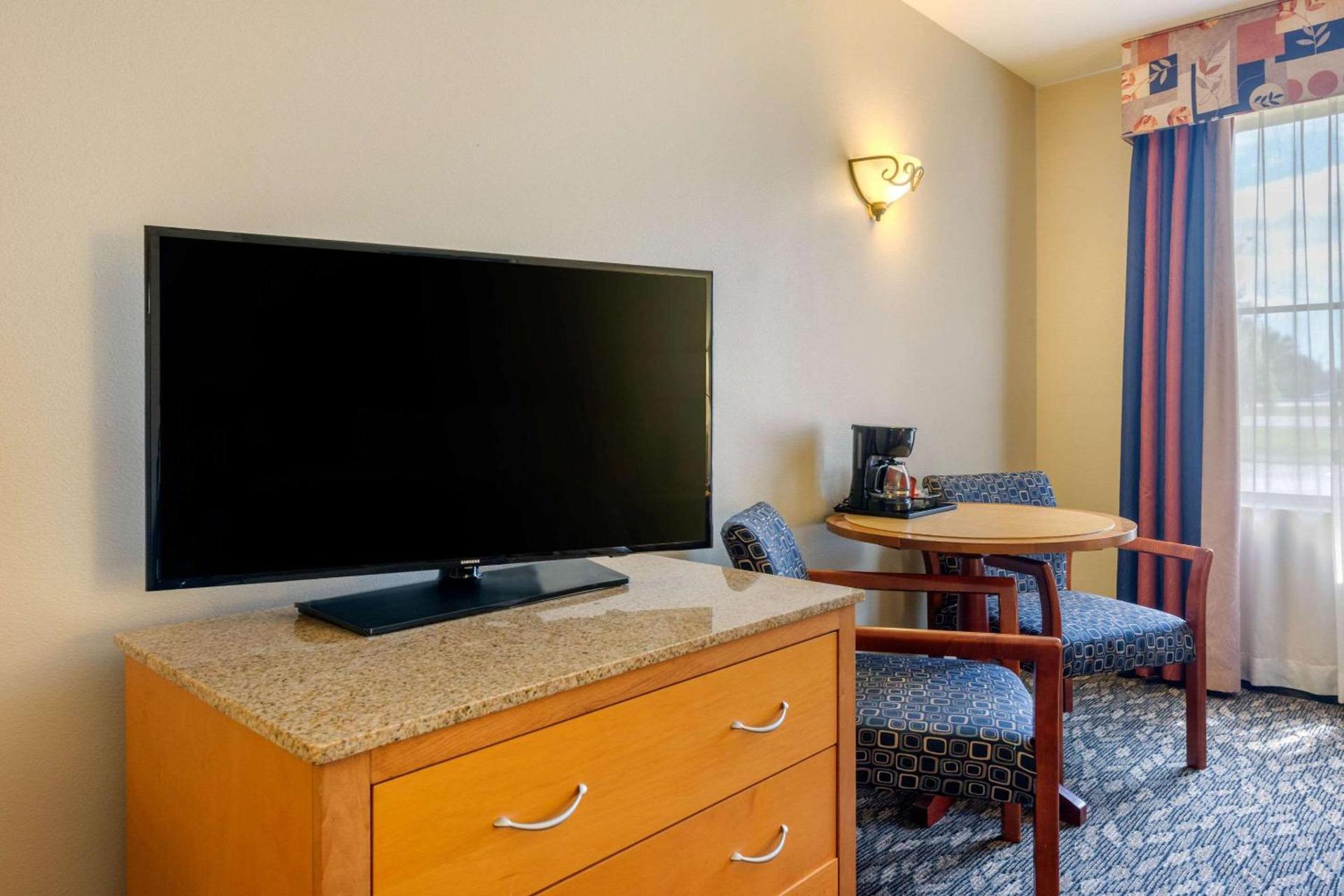 Clarion Inn Ormond Beach at Destination Daytona photo 35