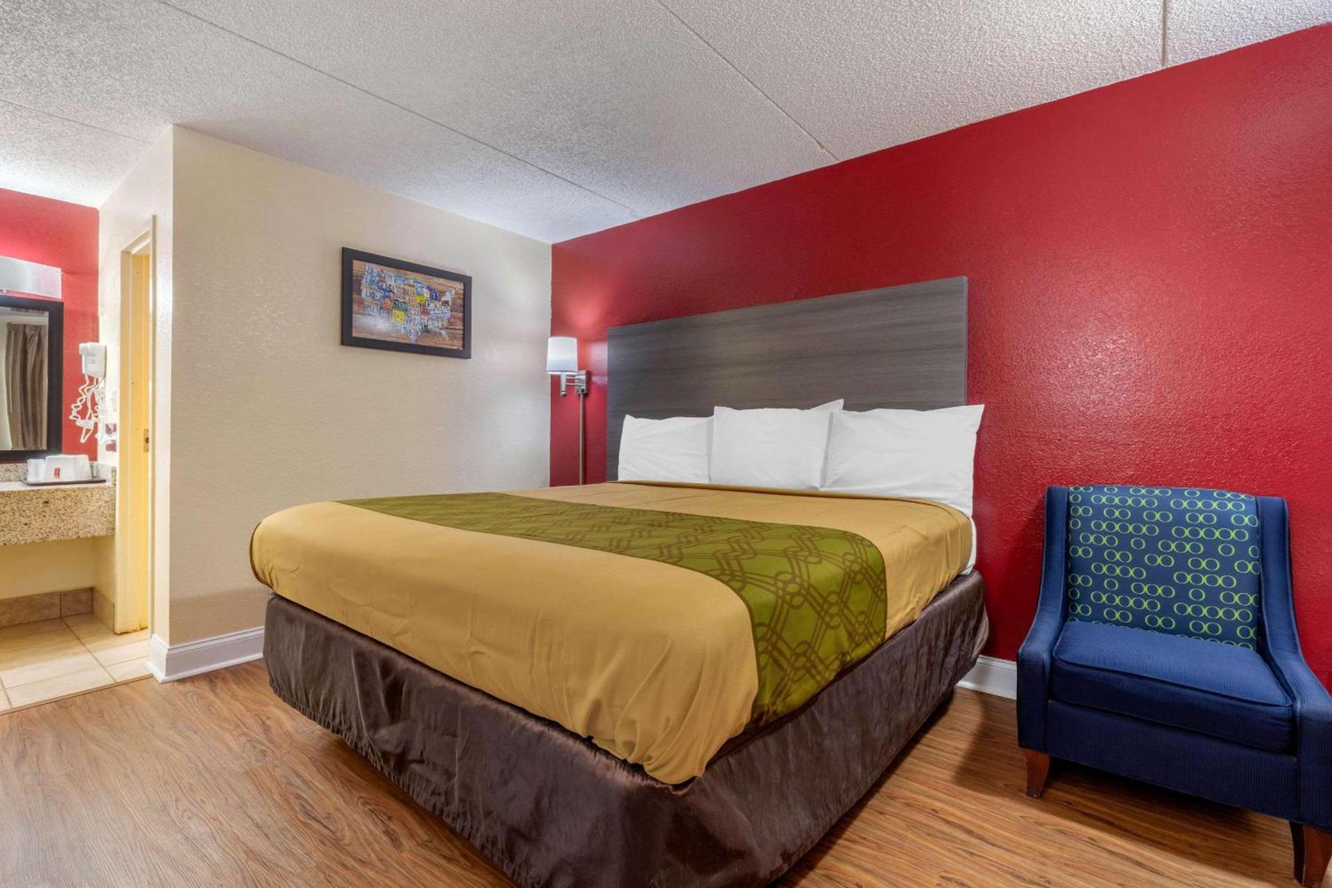 Econo Lodge Chattanooga Northeast - Ooltewah photo 23