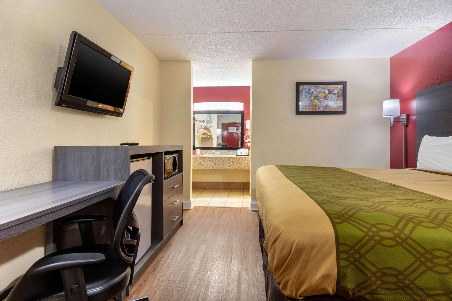 Econo Lodge Chattanooga Northeast - Ooltewah photo 24
