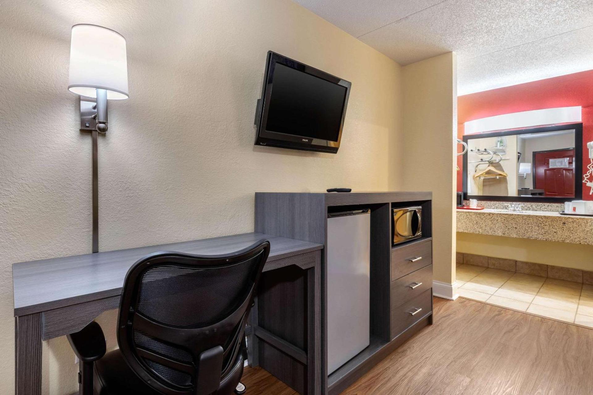 Econo Lodge Chattanooga Northeast - Ooltewah photo 25