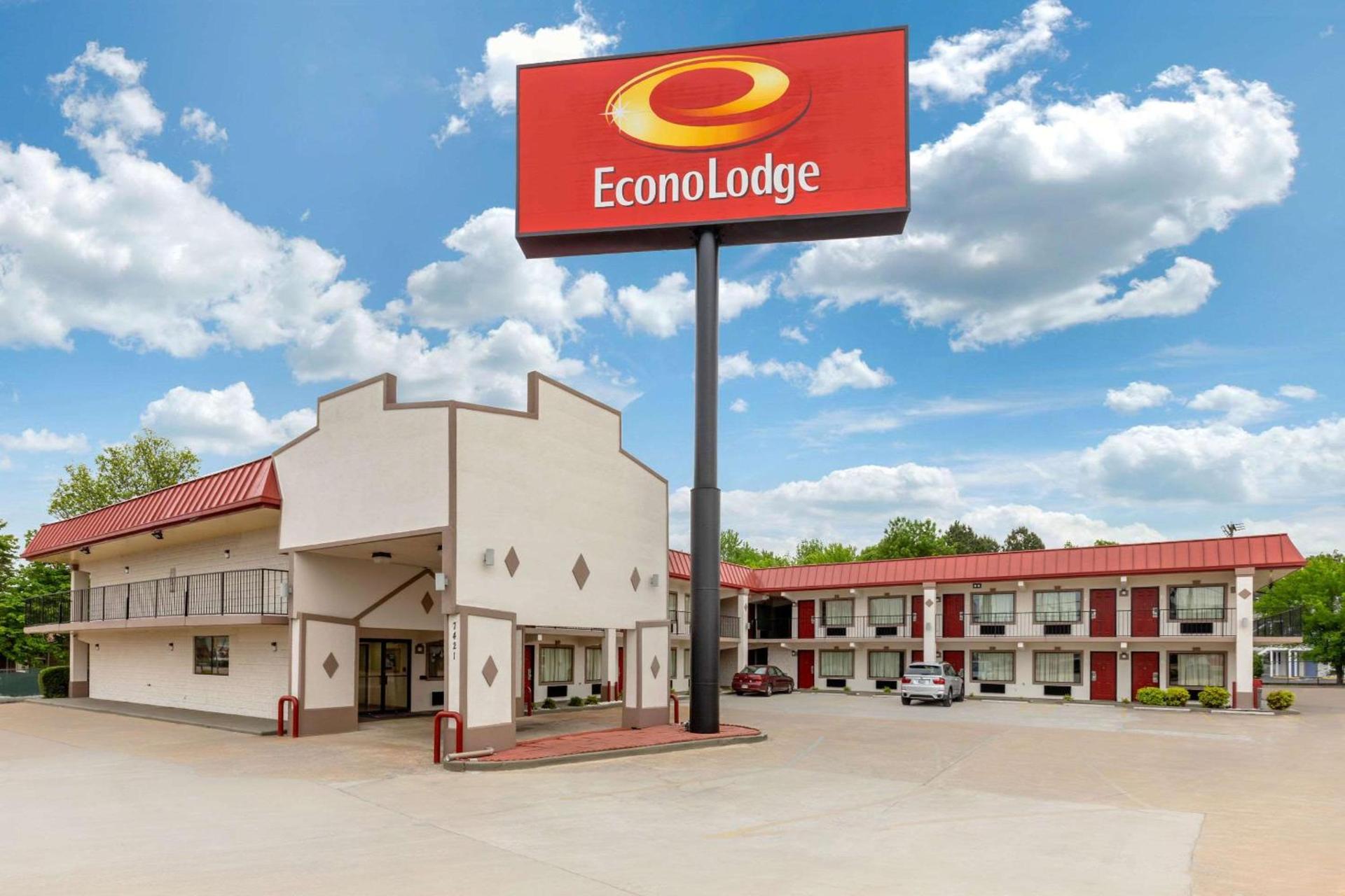 Econo Lodge Chattanooga Northeast - Ooltewah photo 1