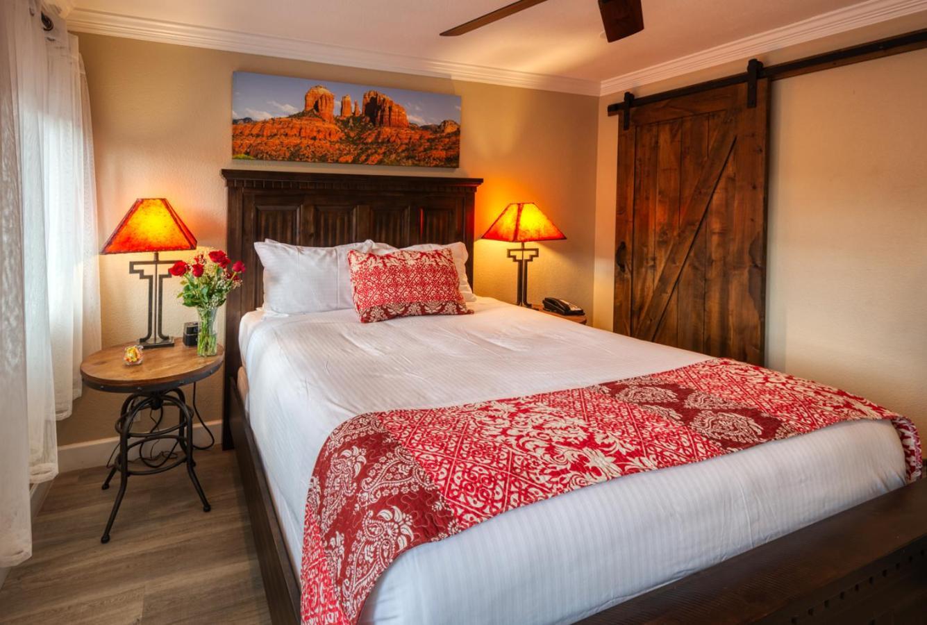 Lantern Light Inn - Romantic Getaway photo 68