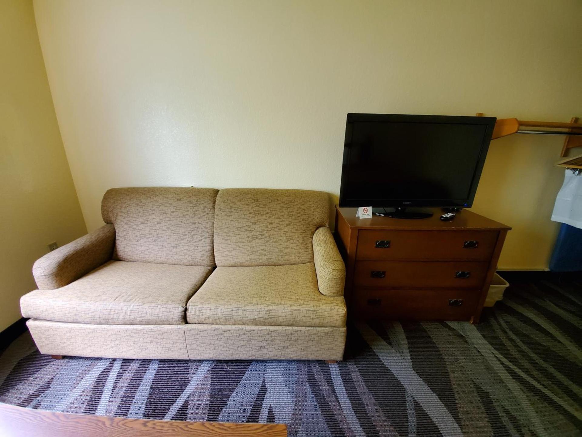 Boarders Inn and Suites by Cobblestone Hotels - Ripon photo 19