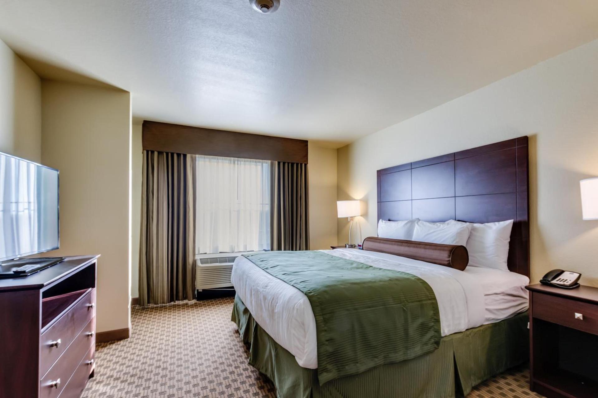 Cobblestone Inn & Suites - Waverly photo 14