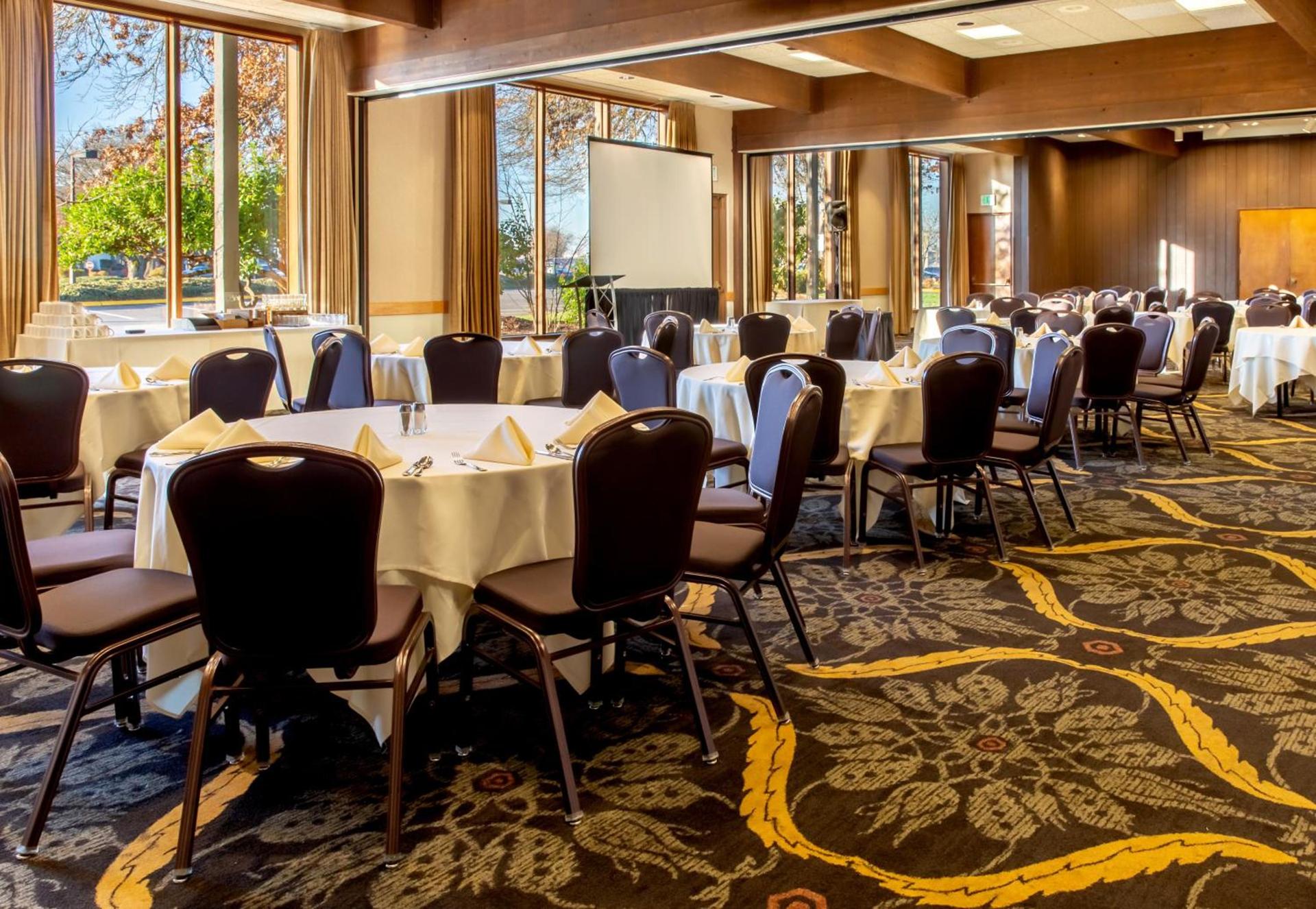 Valley River Inn photo 19