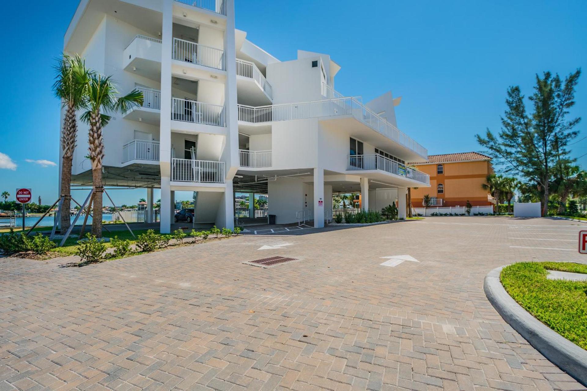 Provident Oceana Beachfront Suites photo 16