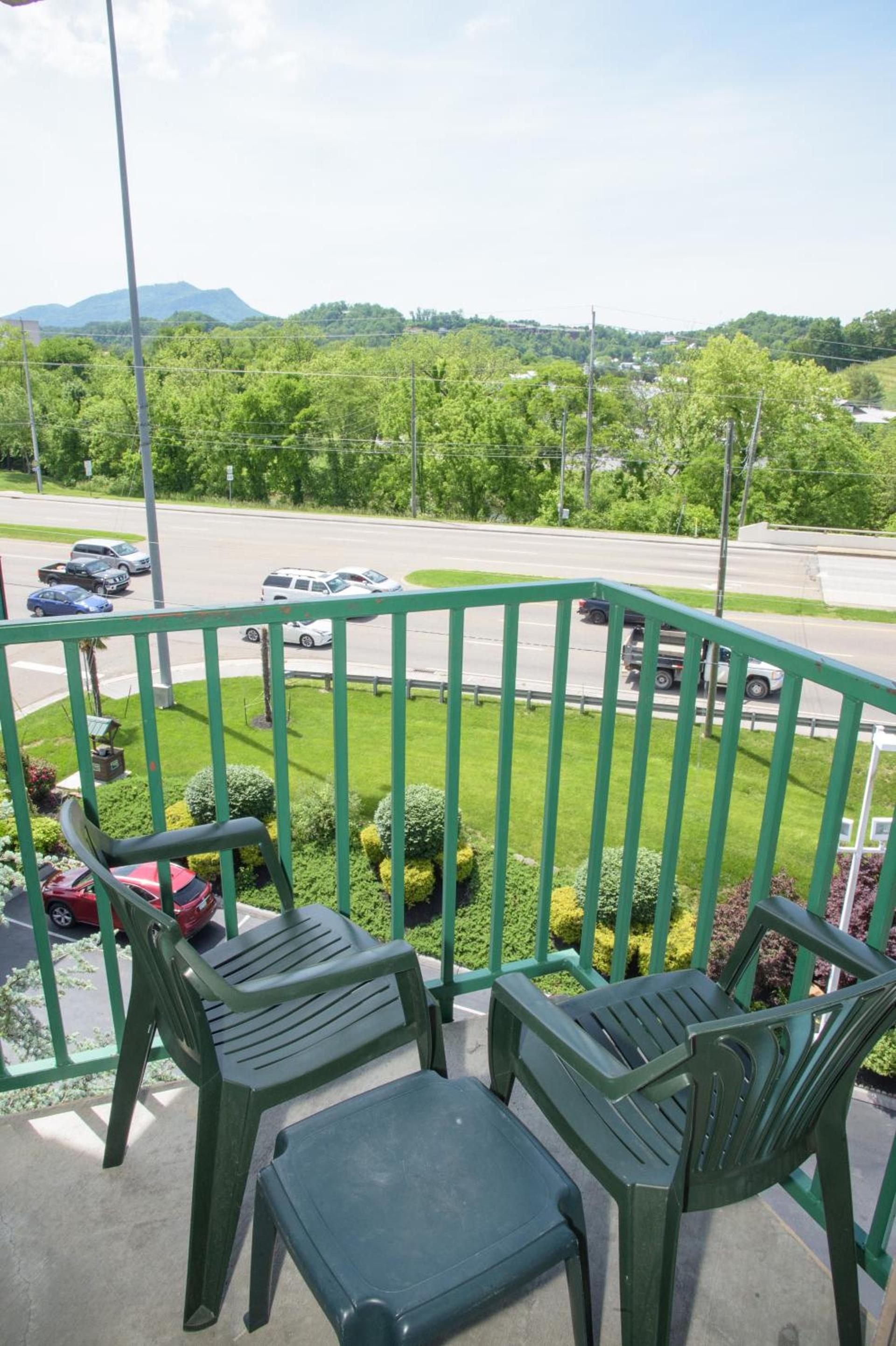 Pigeon River Inn photo 35