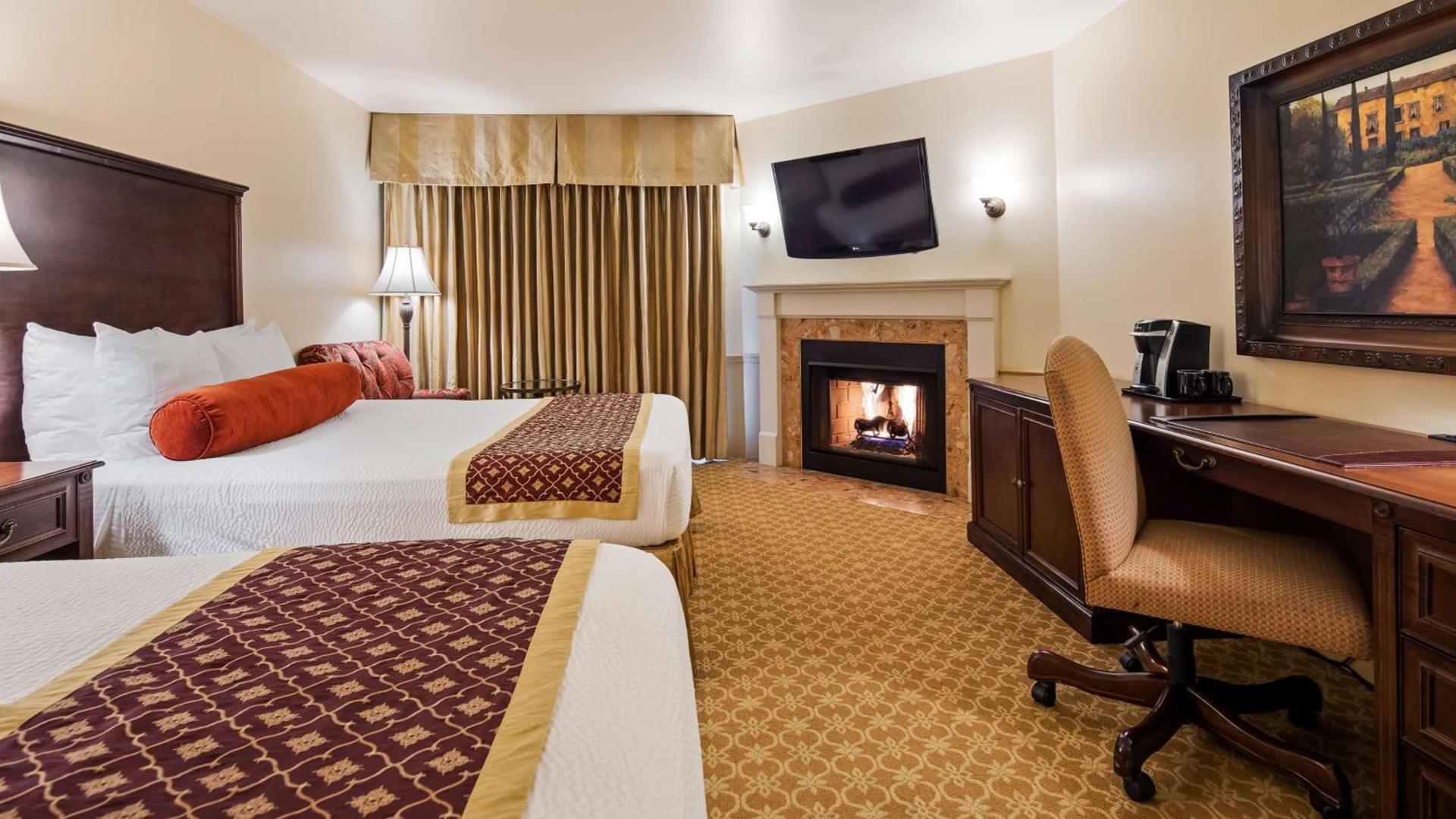 Victorian Inn photo 7