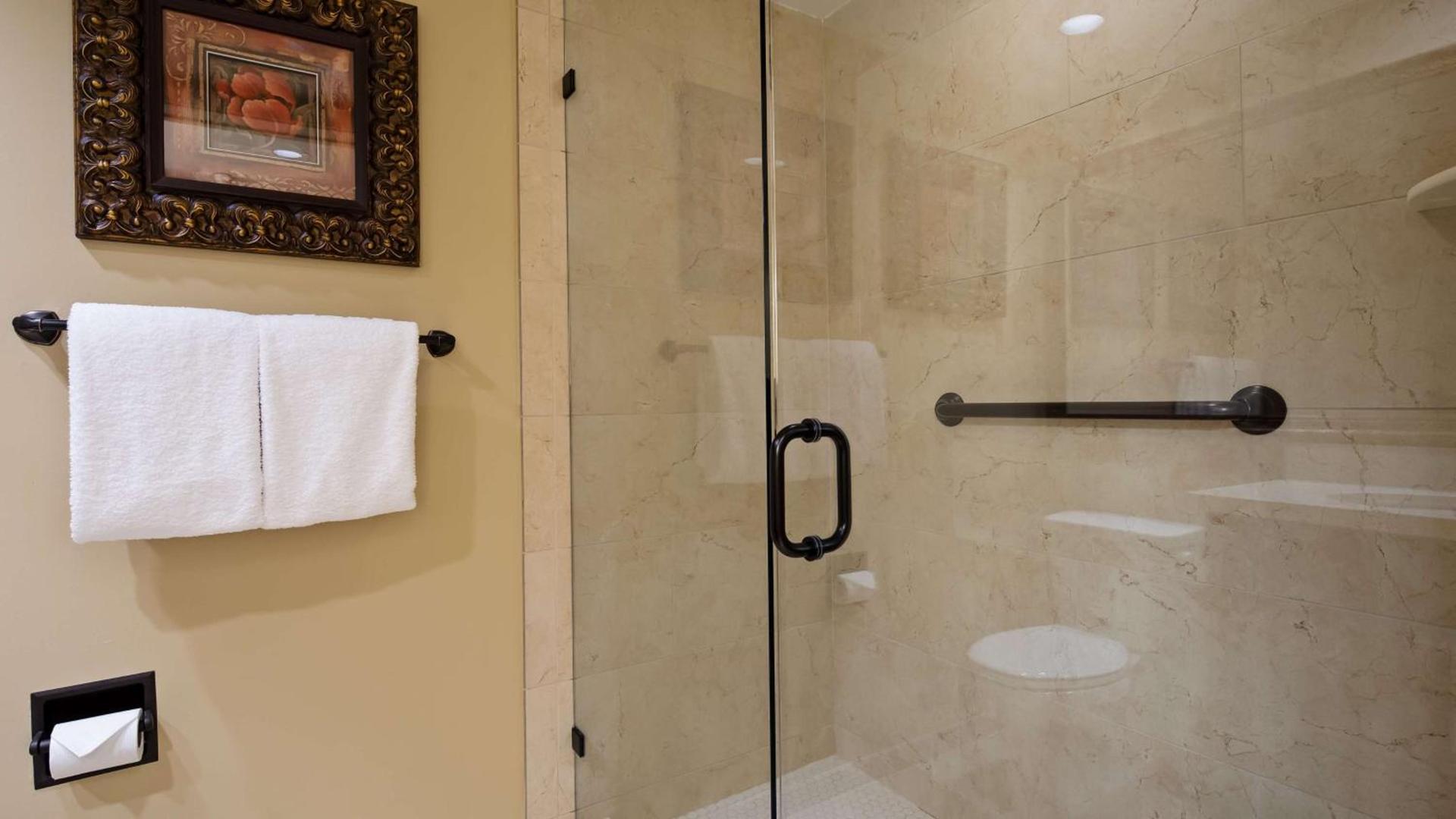 Victorian Inn photo 22