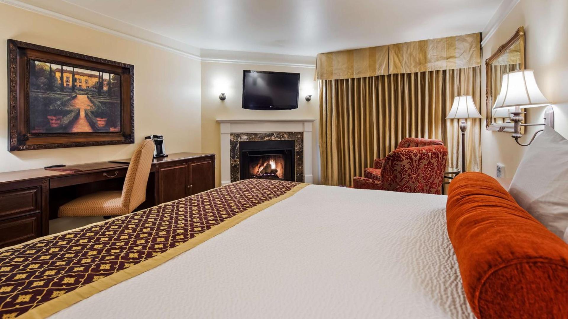 Victorian Inn photo 6