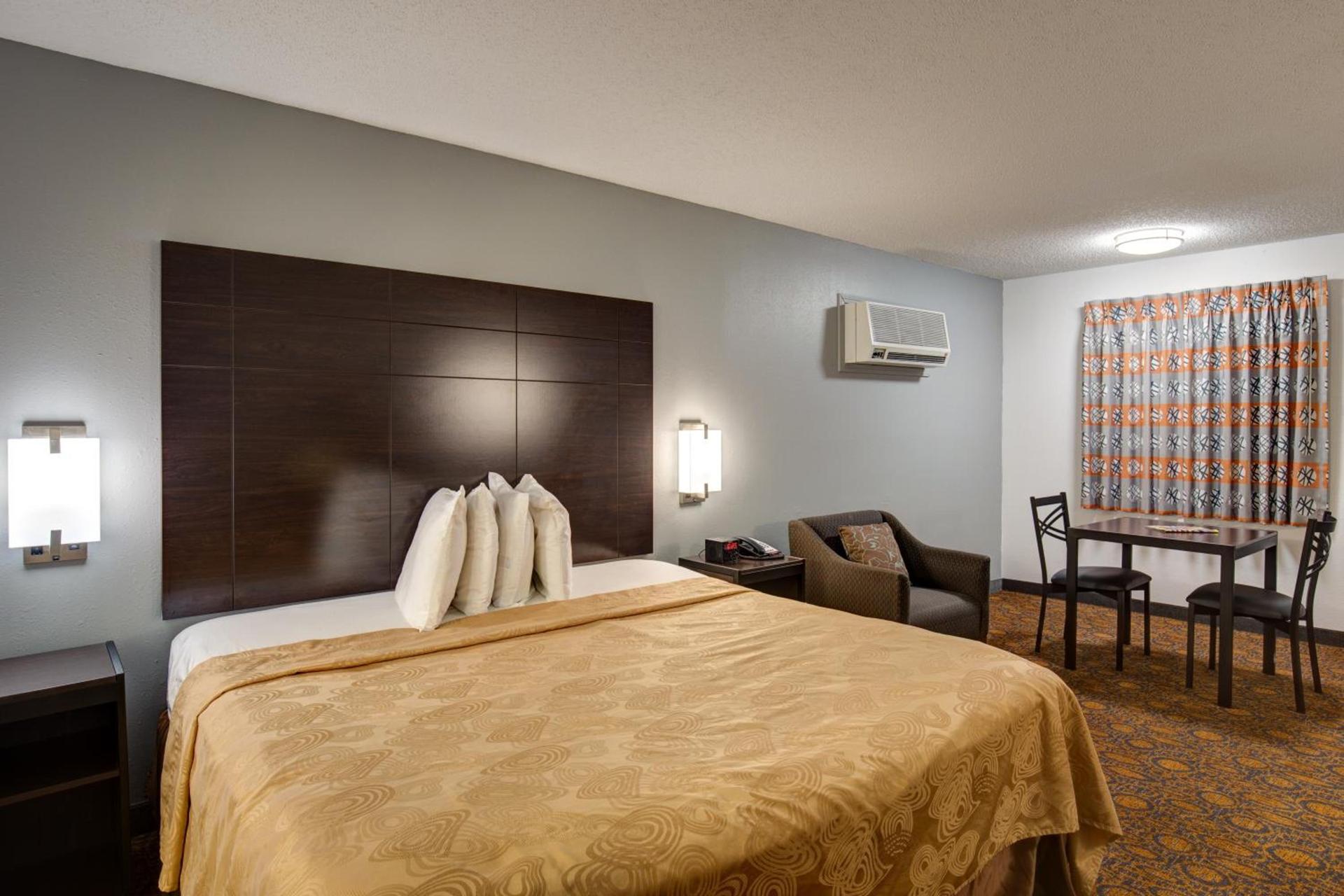 Howard Johnson by Wyndham Branson Theatre District photo 42