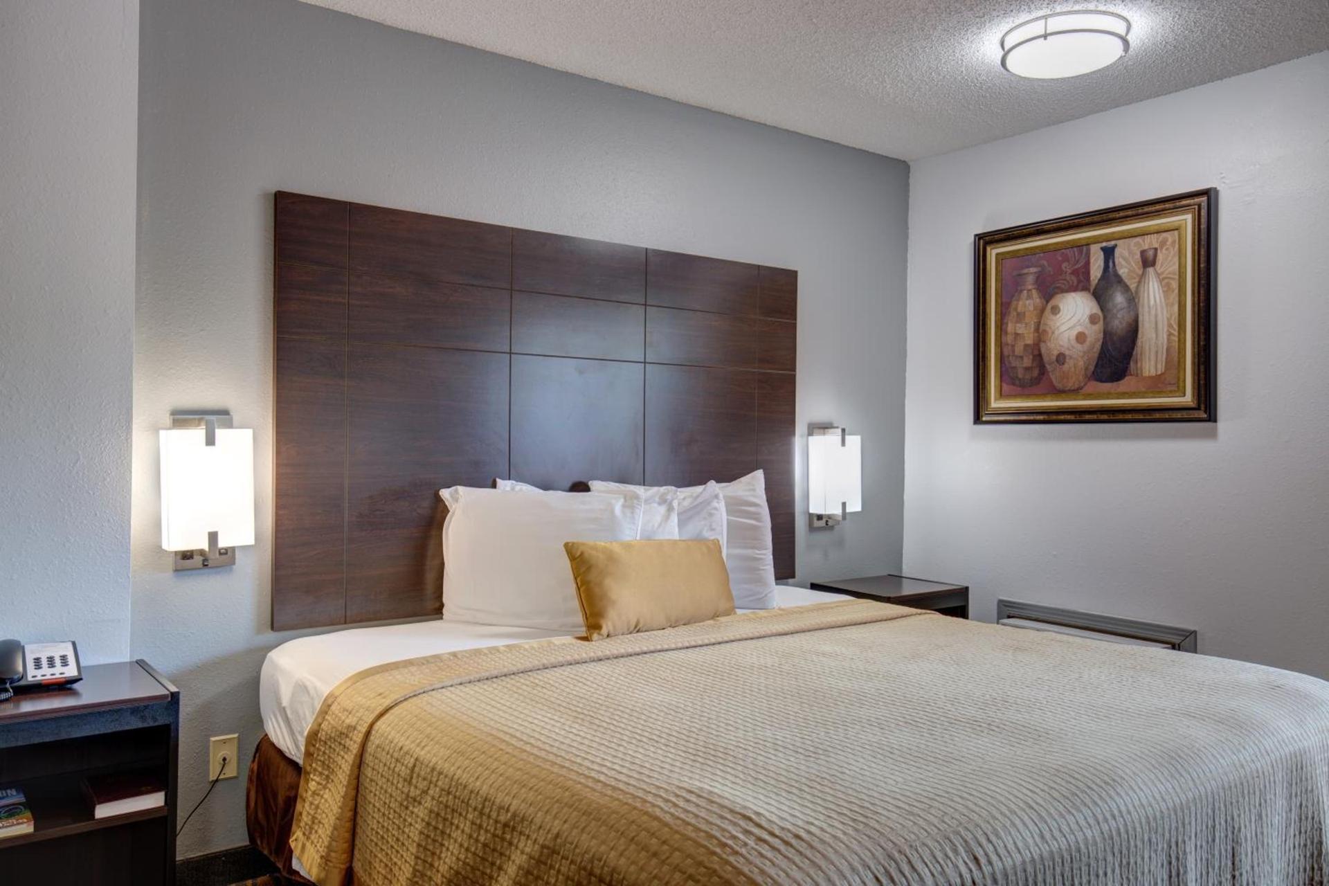 Howard Johnson by Wyndham Branson Theatre District photo 46