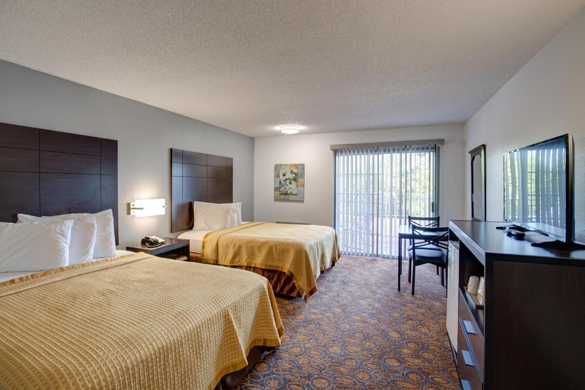 Howard Johnson by Wyndham Branson Theatre District photo 37