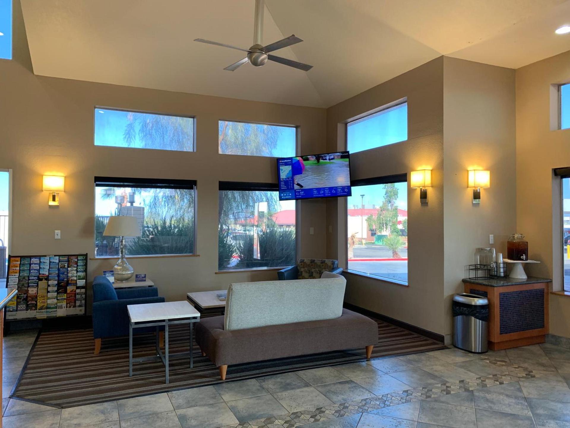 Best Western Desert Oasis photo 26