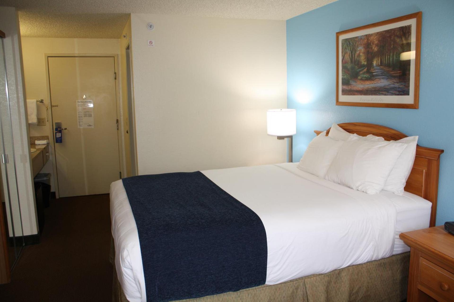 Baymont by Wyndham Yakima Riverfront photo 15