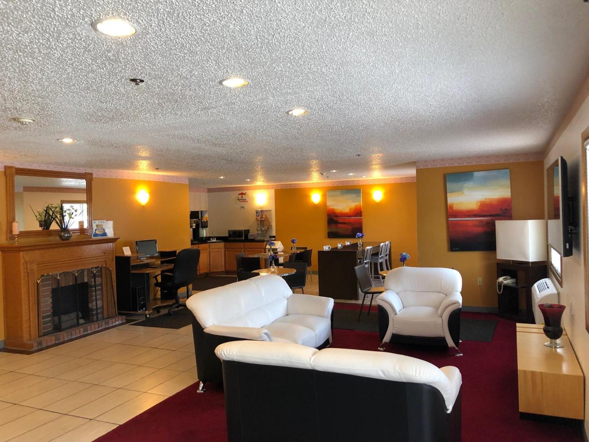 Super 8 by Wyndham Front Royal Near Shenandoah National Park photo 15