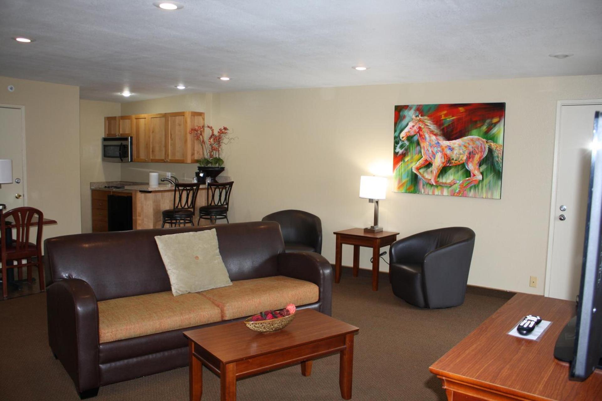 Baymont by Wyndham Yakima Riverfront photo 10