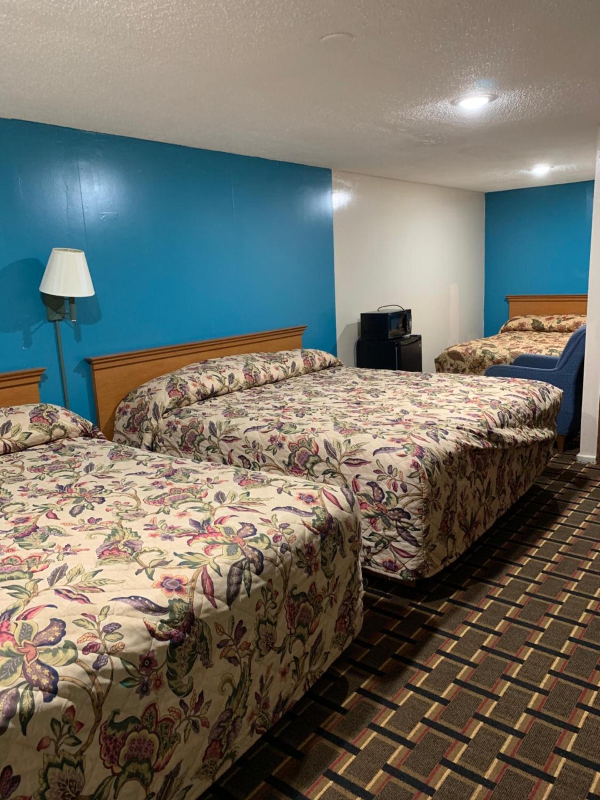 Blue Falls Motel photo 10
