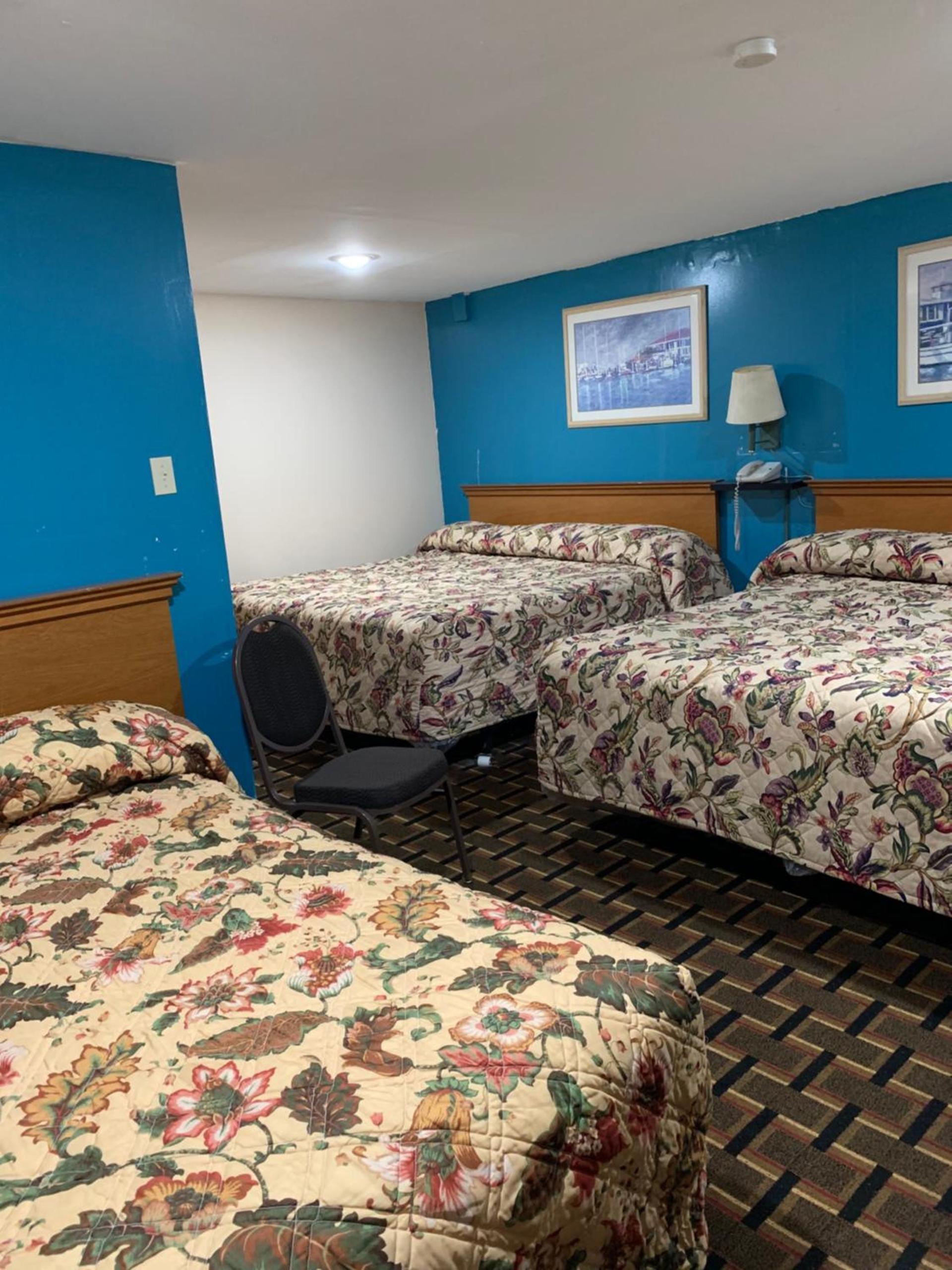 Blue Falls Motel photo 9