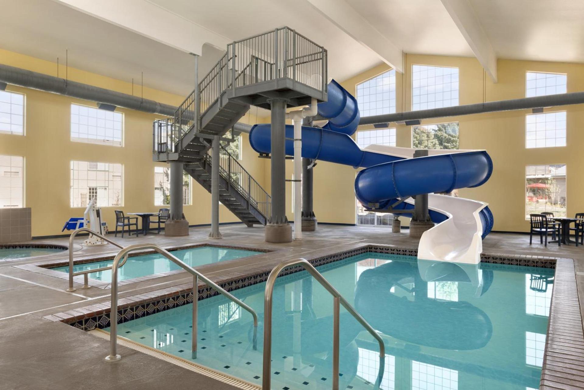 Ramada by Wyndham Spokane Airport photo 65