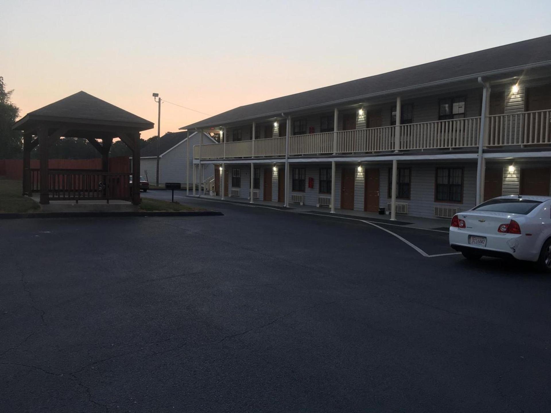 Loyalty Inn Hawkinsville photo 18