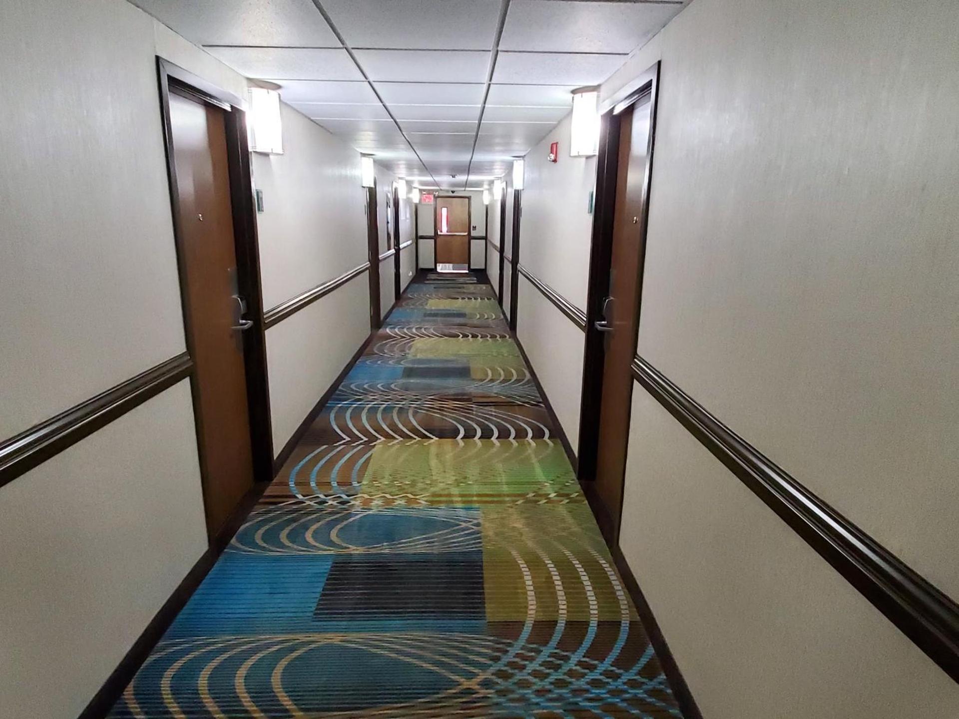Best Western Adena Inn photo 55