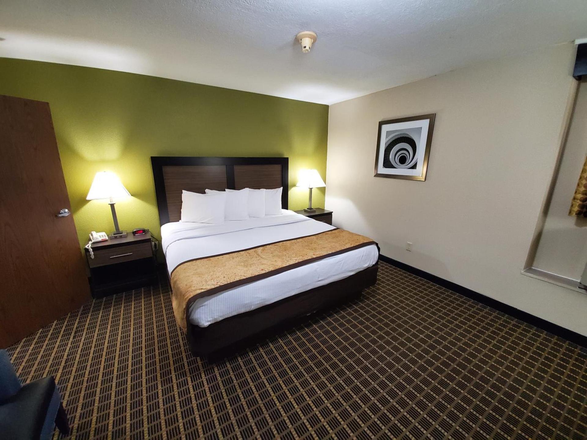 Best Western Adena Inn photo 53