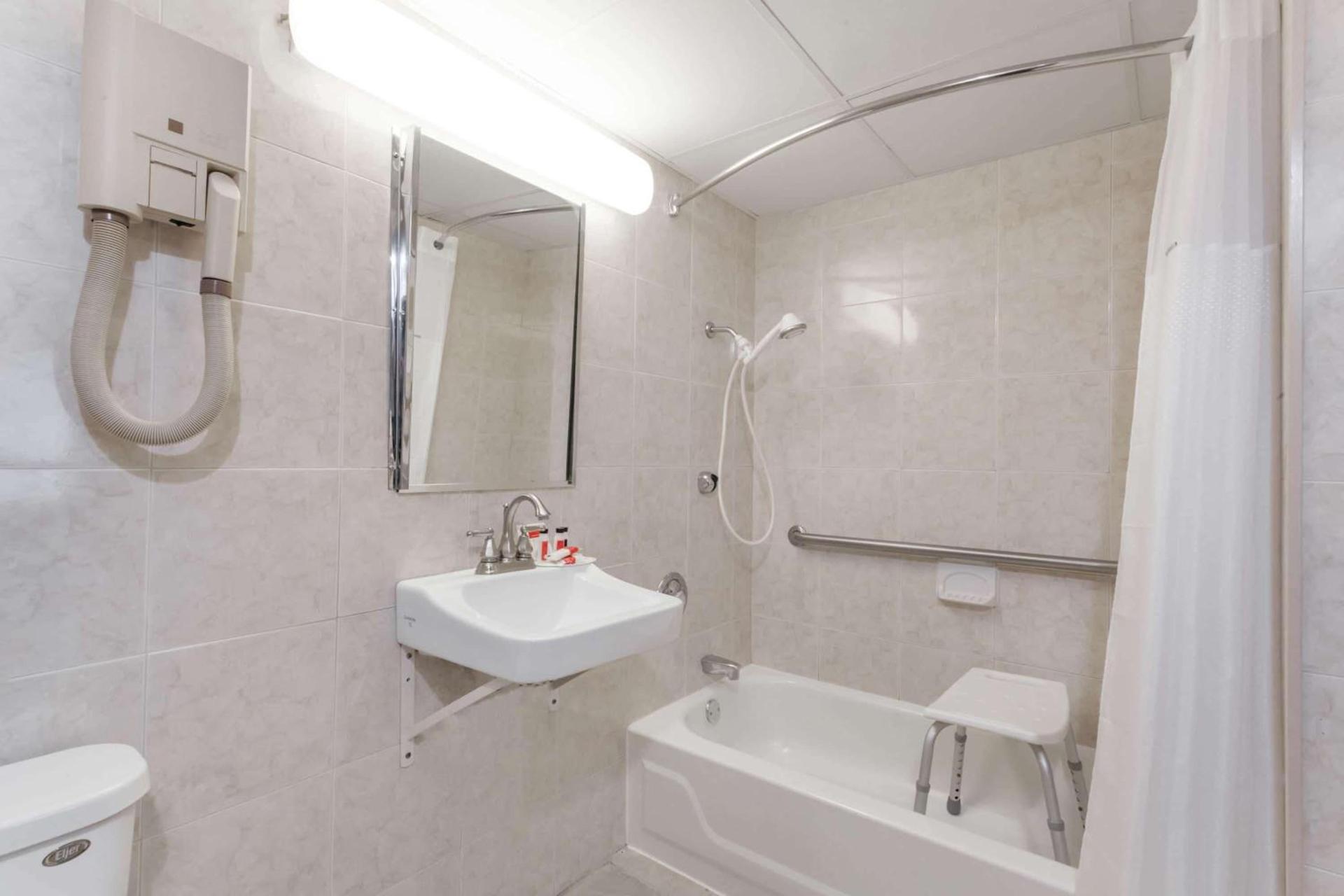 Ramada by Wyndham Newburgh/West Point photo 16