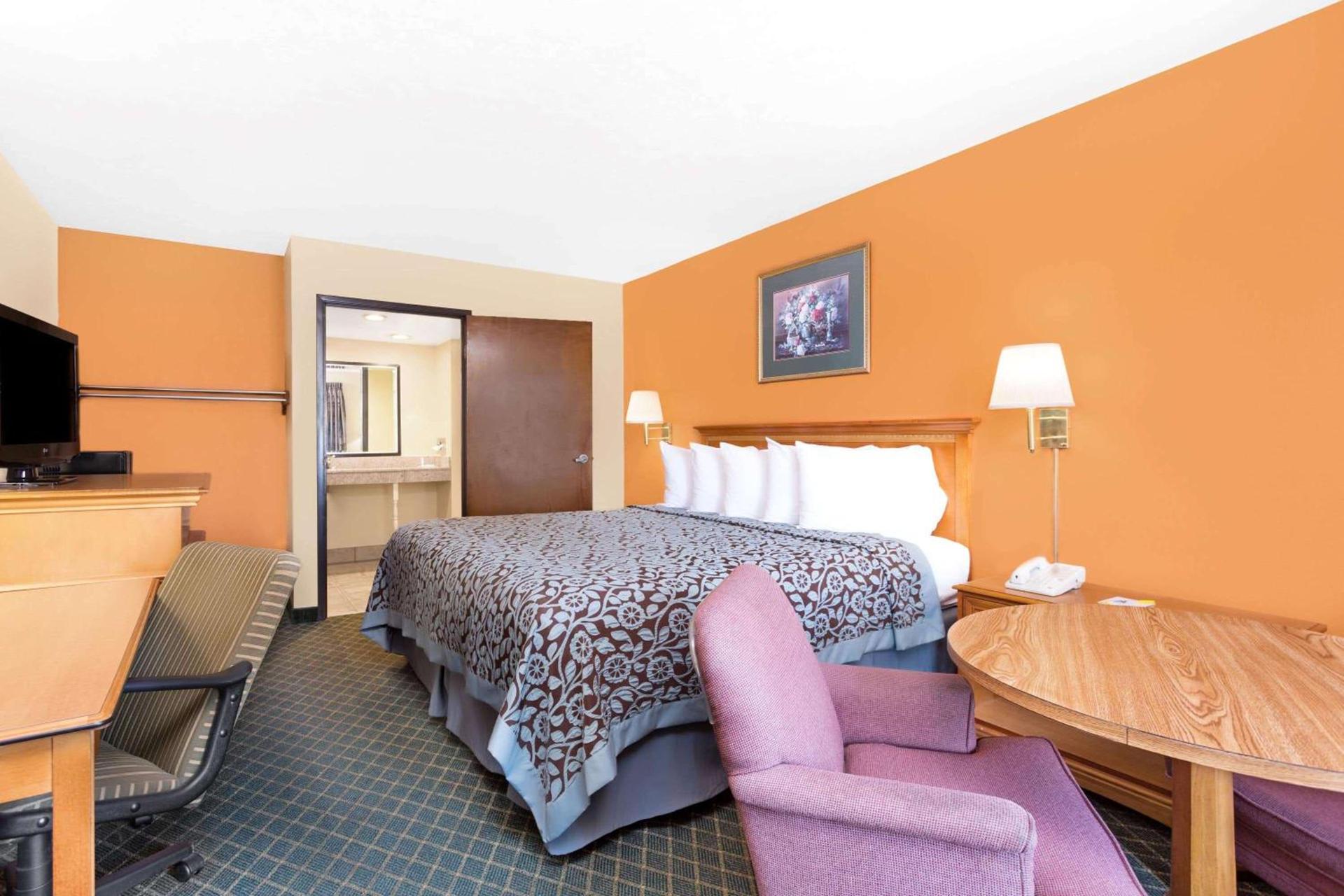 Days Inn by Wyndham Aiken - Interstate Hwy 20 photo 12
