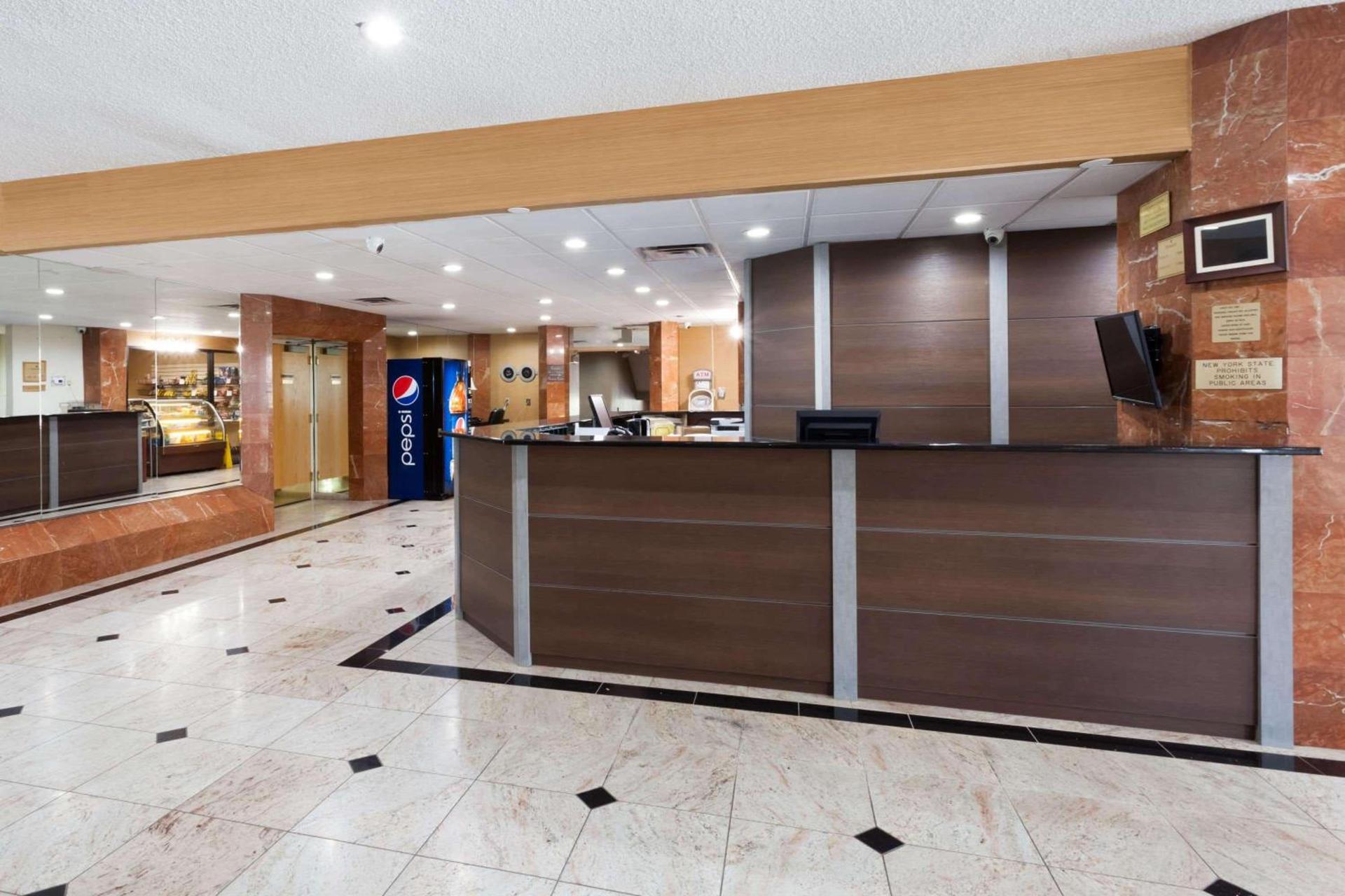 Ramada by Wyndham Newburgh/West Point photo 4