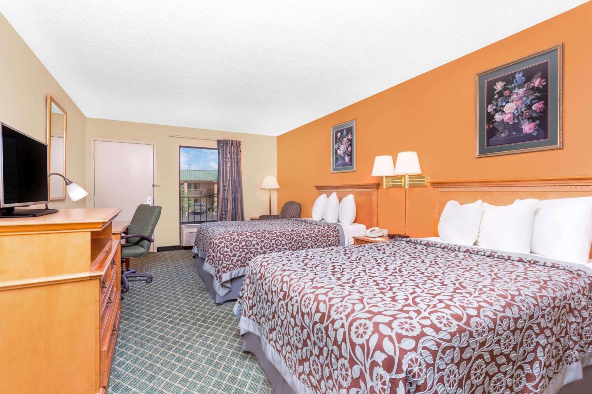Days Inn by Wyndham Aiken - Interstate Hwy 20 photo 9