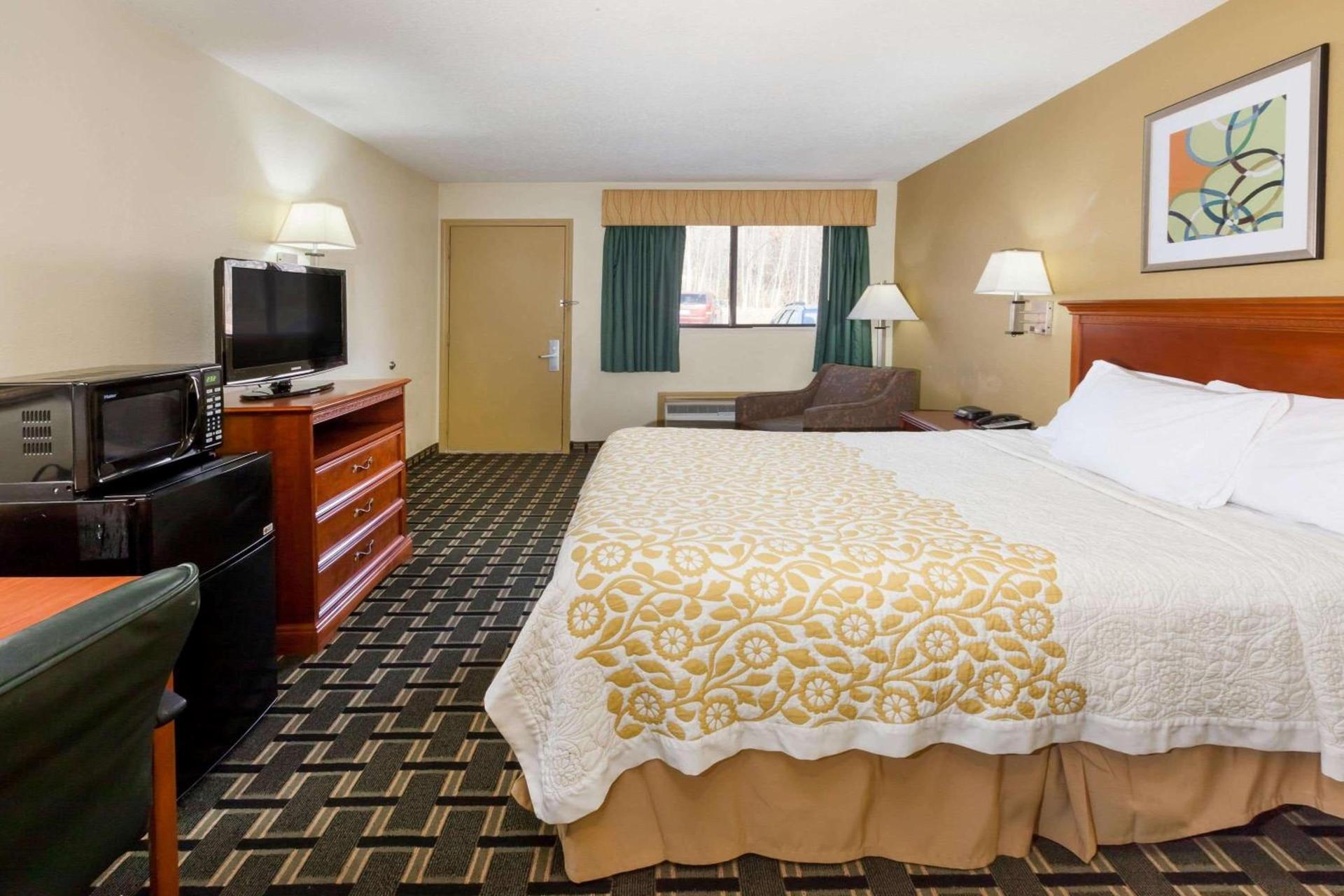 Days Inn by Wyndham Kent - Akron photo 10