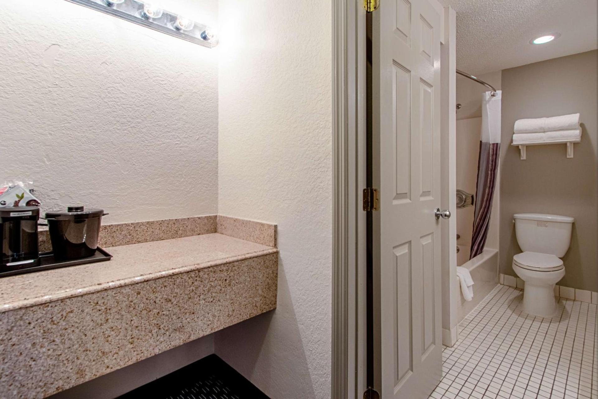 La Quinta Inn by Wyndham Ft. Lauderdale Tamarac East photo 2