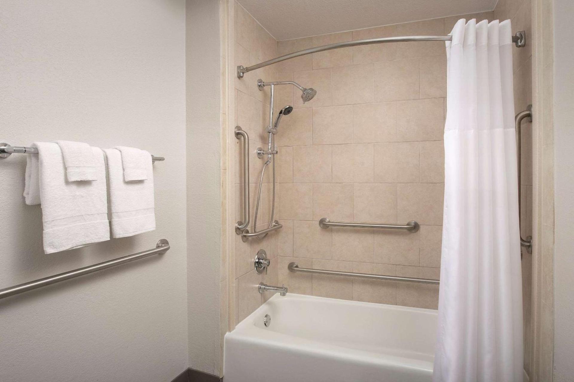 Quality Inn Atlantic Beach-Mayo Clinic Jax Area photo 26