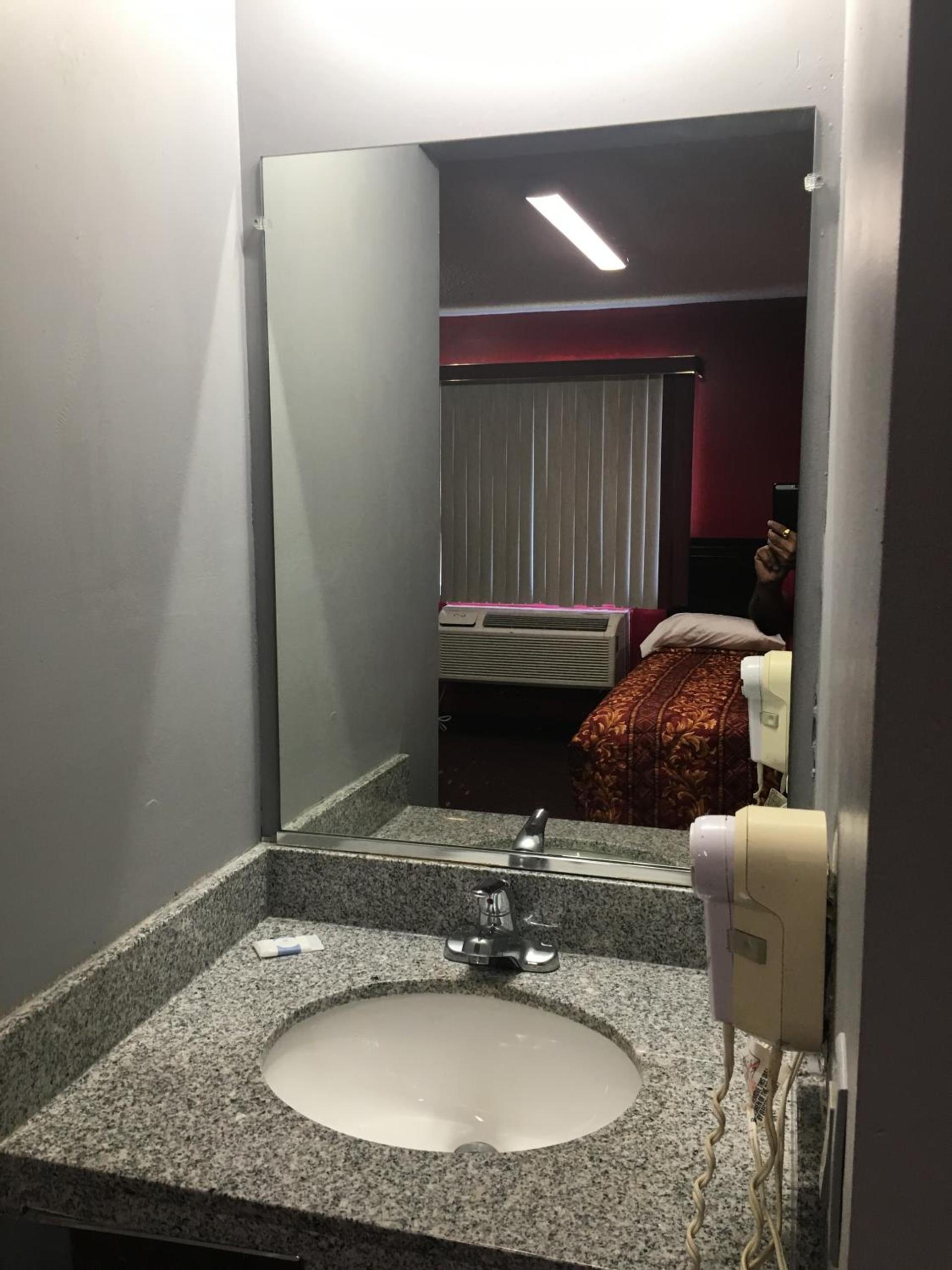 Haven Inn & Suites photo 40