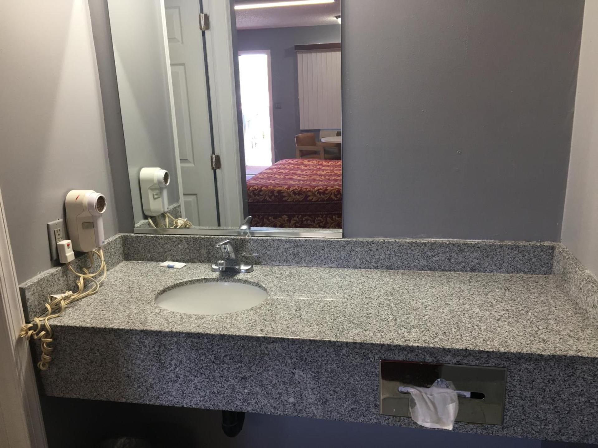 Haven Inn & Suites photo 36