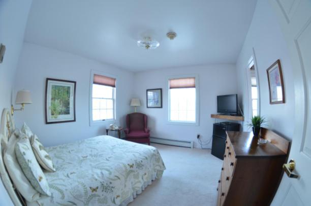 Colony Inn photo 4