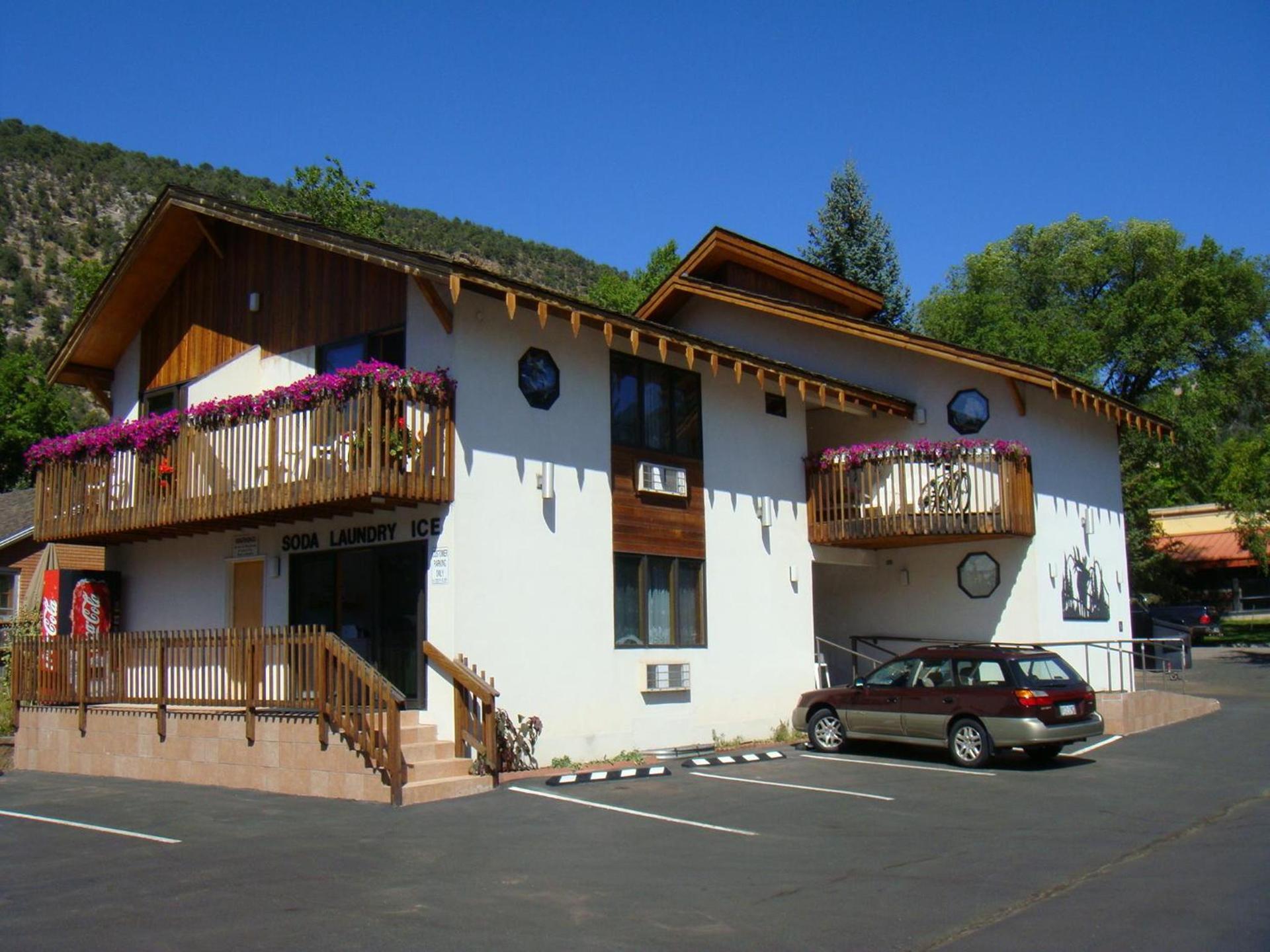 Starlight Lodge photo 17