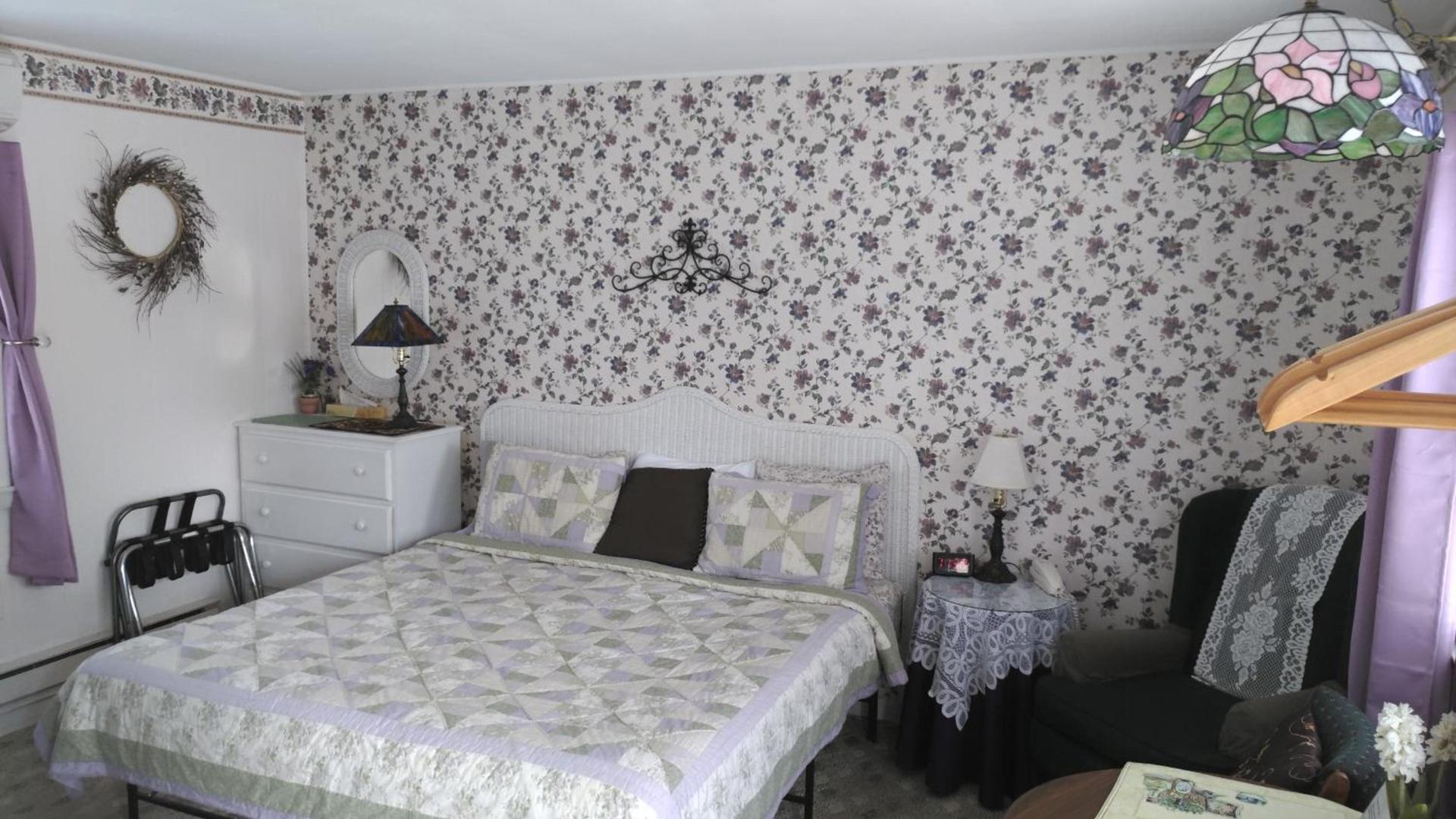 Midway Lodging photo 24