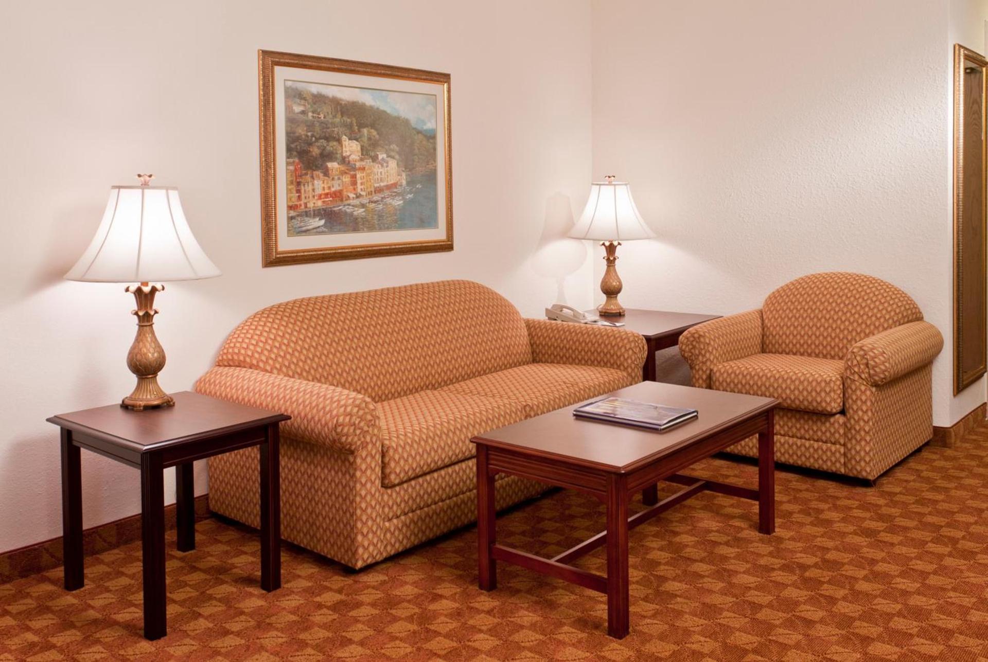 Ann Arbor Regent Hotel and Suites photo 23