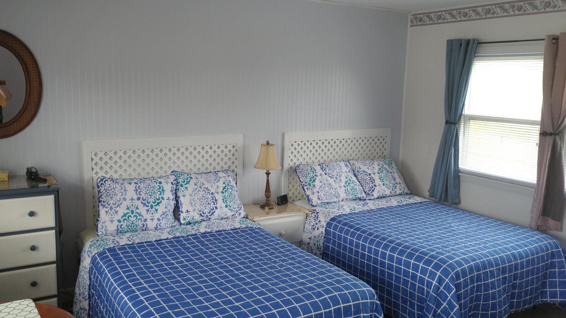 Midway Lodging photo 31