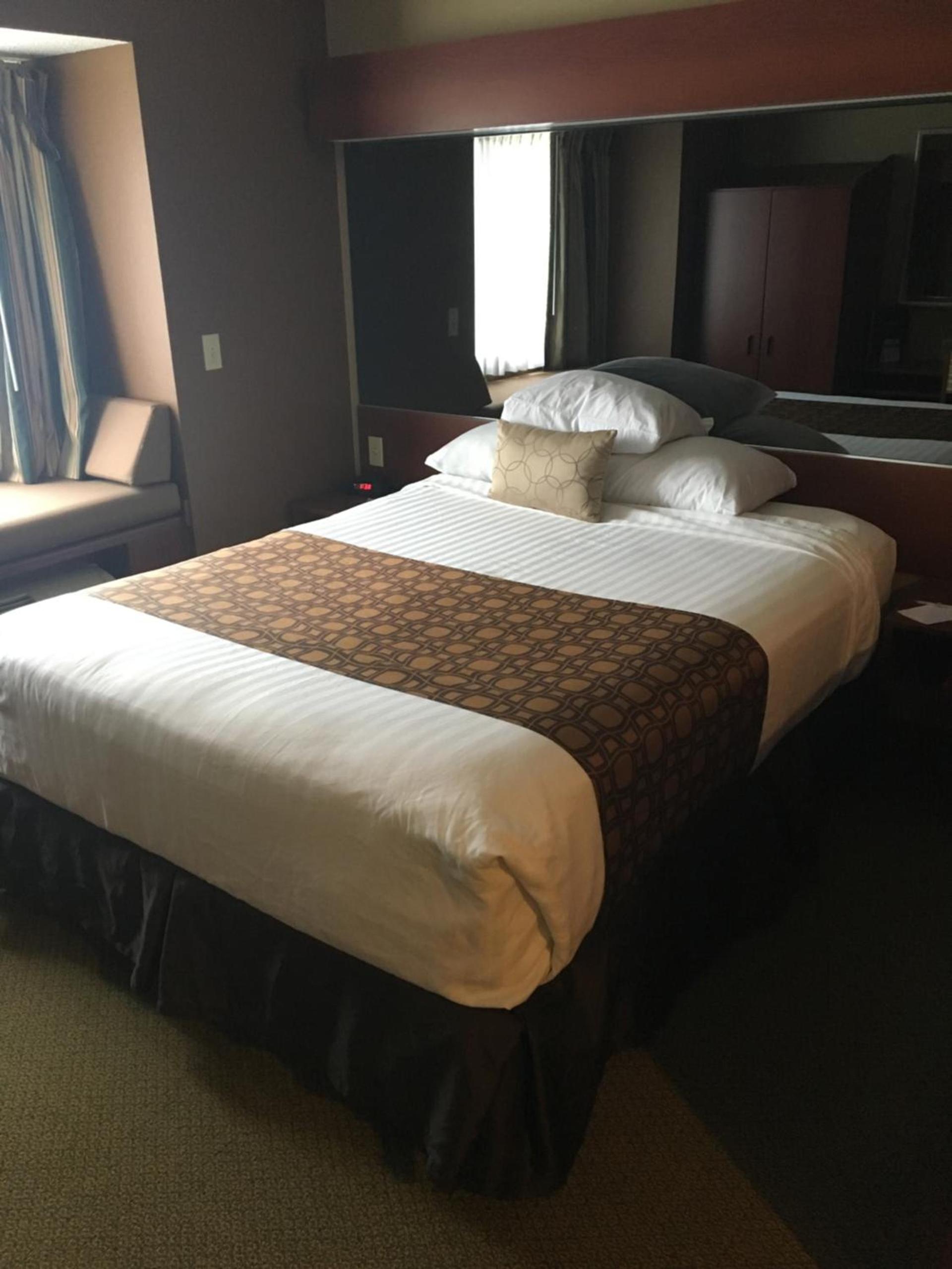 Microtel Inn & Suites by Wyndham Dover New Hampshire photo 11