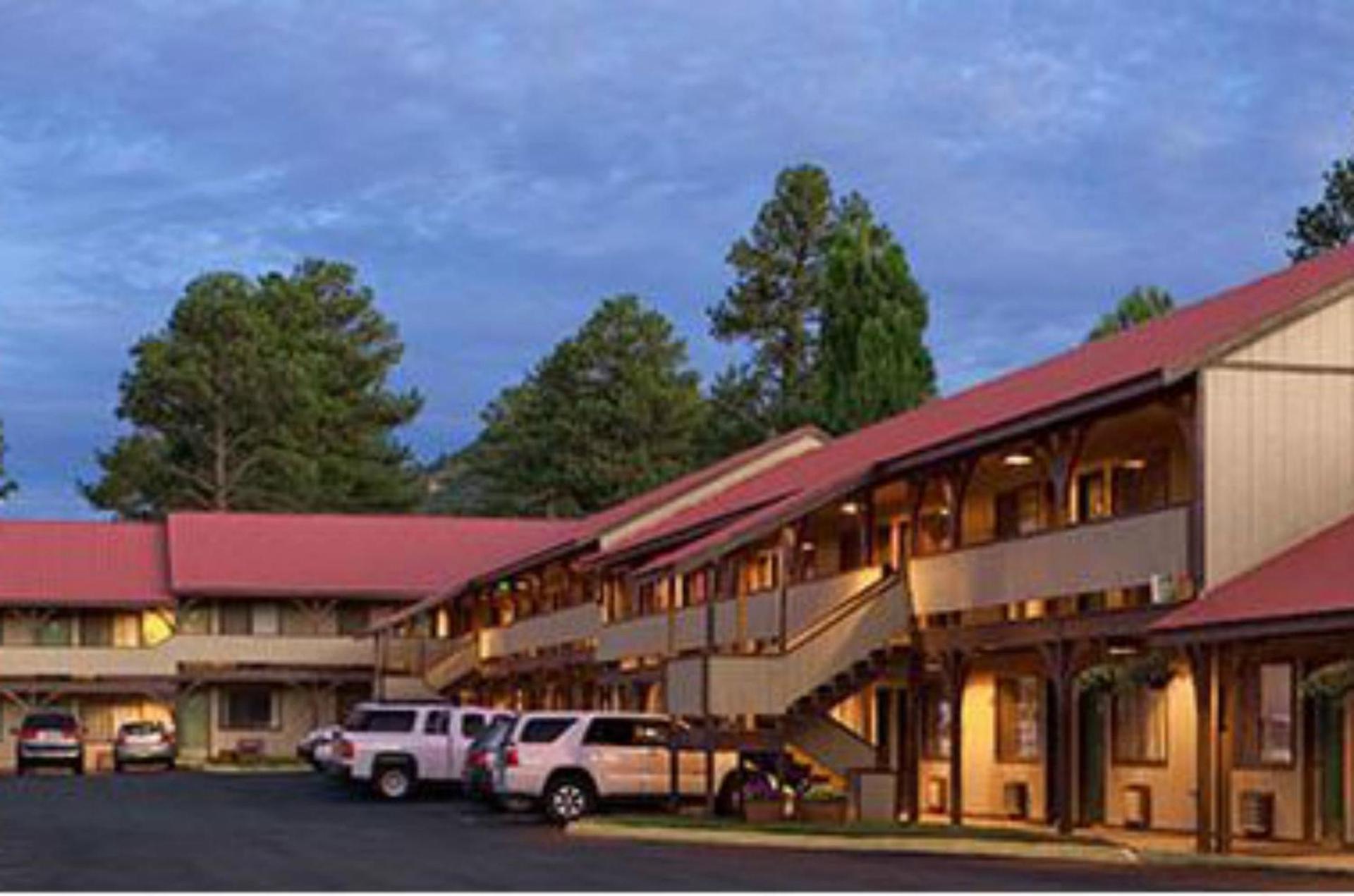 Branding Iron Motel — hotel in Chama