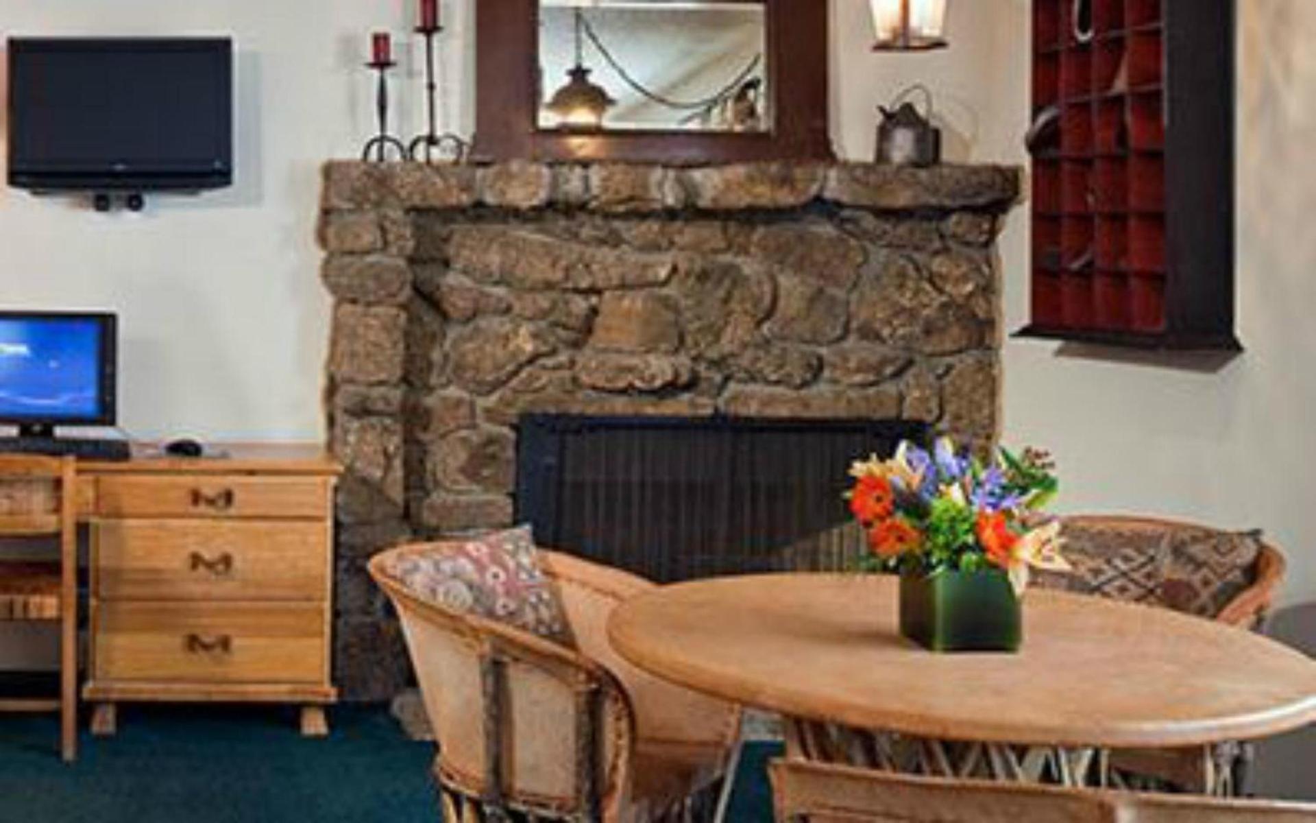 Branding Iron Motel photo 3