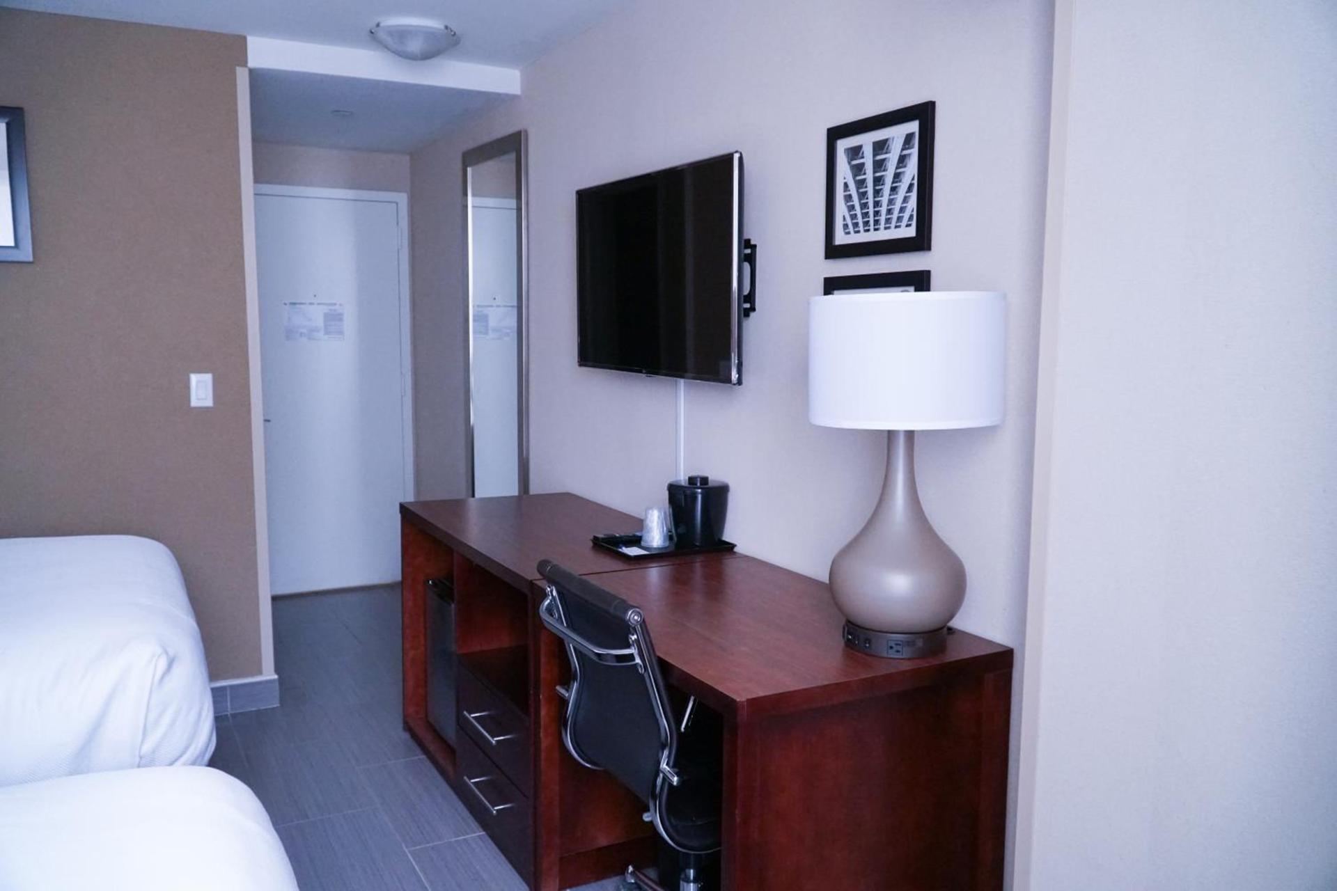 Hotel Mint JFK Airport photo 24