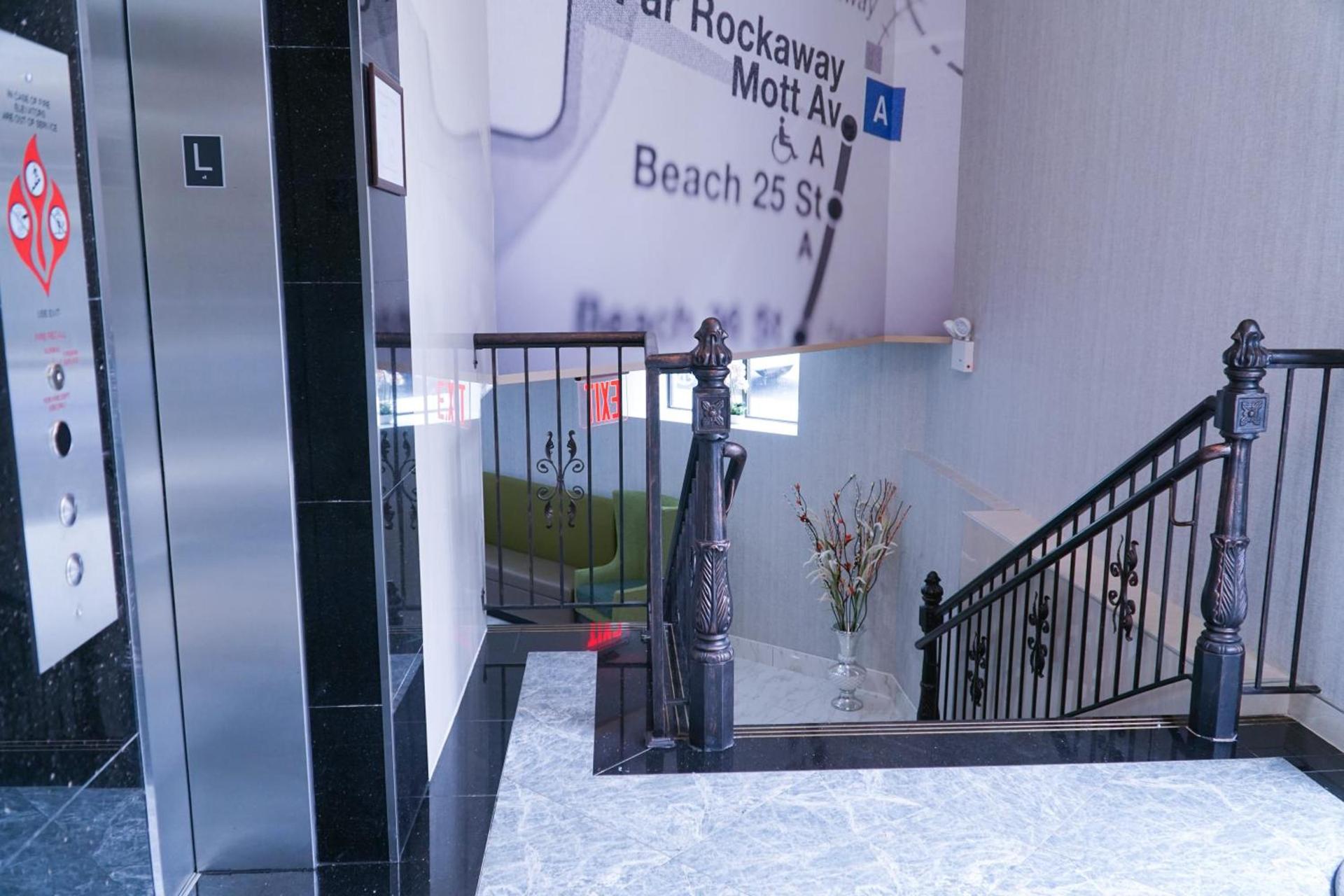 Hotel Mint JFK Airport photo 22