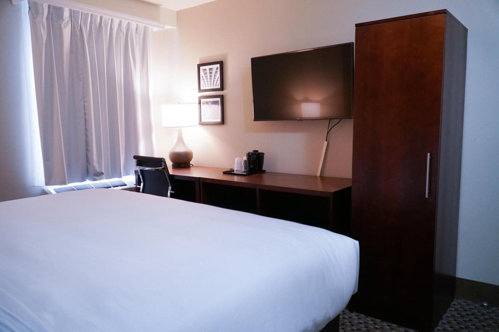 Hotel Mint JFK Airport photo 5