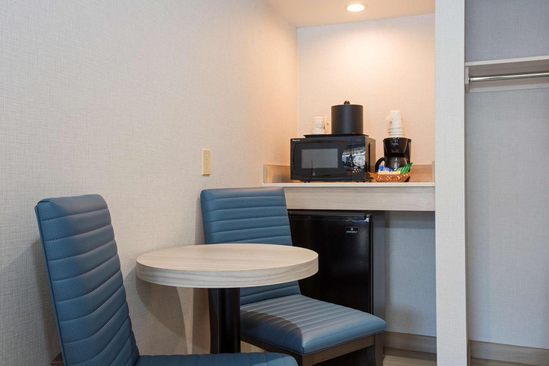 SureStay Hotel by Best Western Santa Monica photo 60