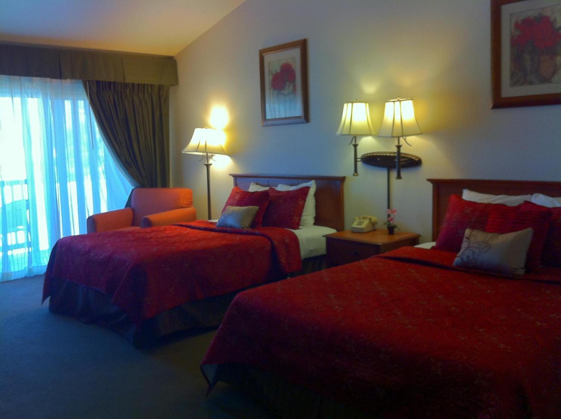 Western Holiday Lodge photo 11